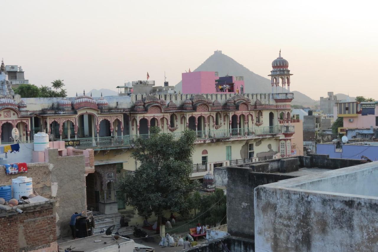 Hotel Poonam Pushkar Exterior foto